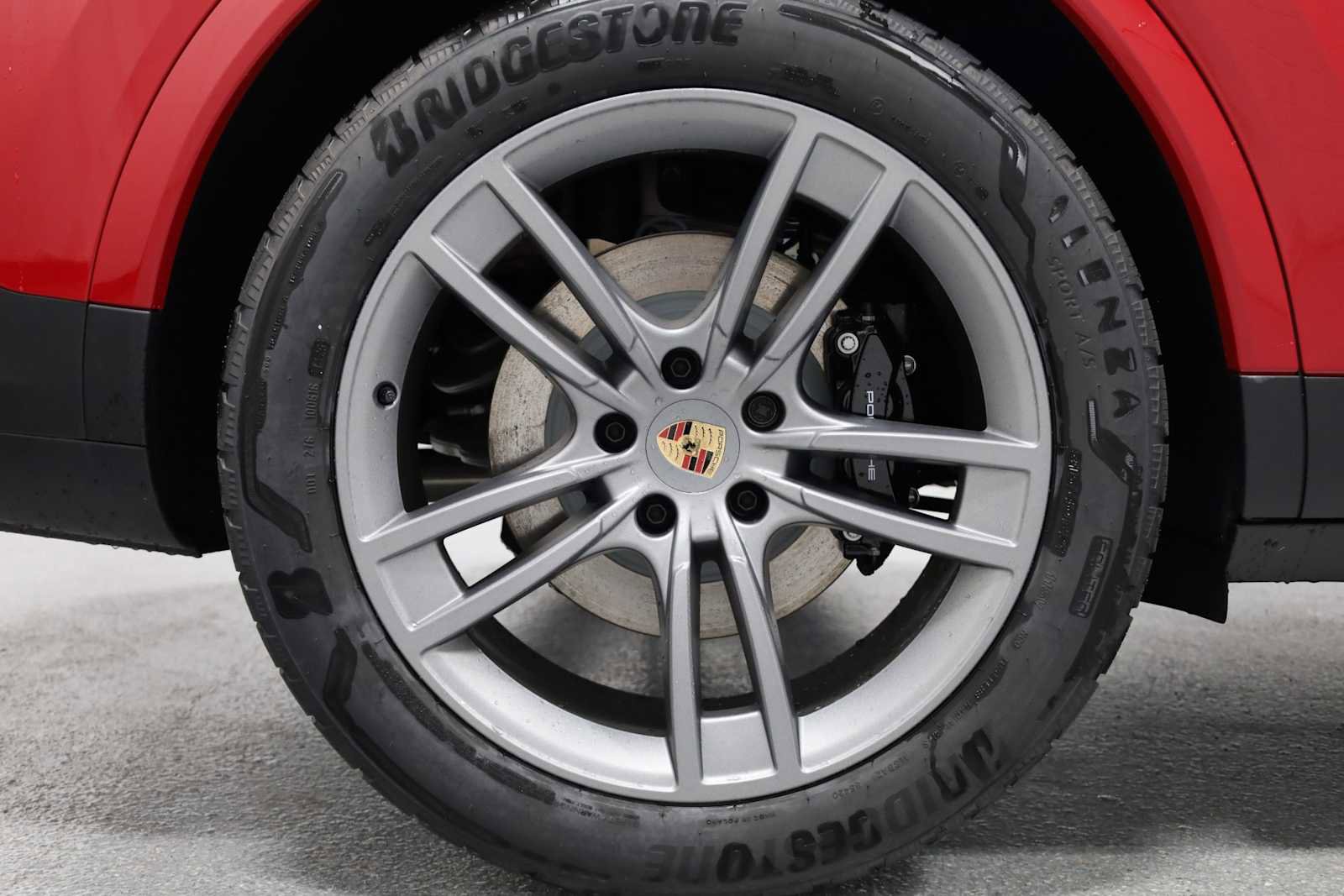 New 2025 Porsche Cayenne Coupe image 46