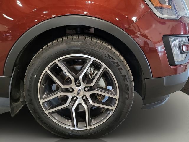 Used 2016 Ford Explorer Sport AWD/4WD image 29