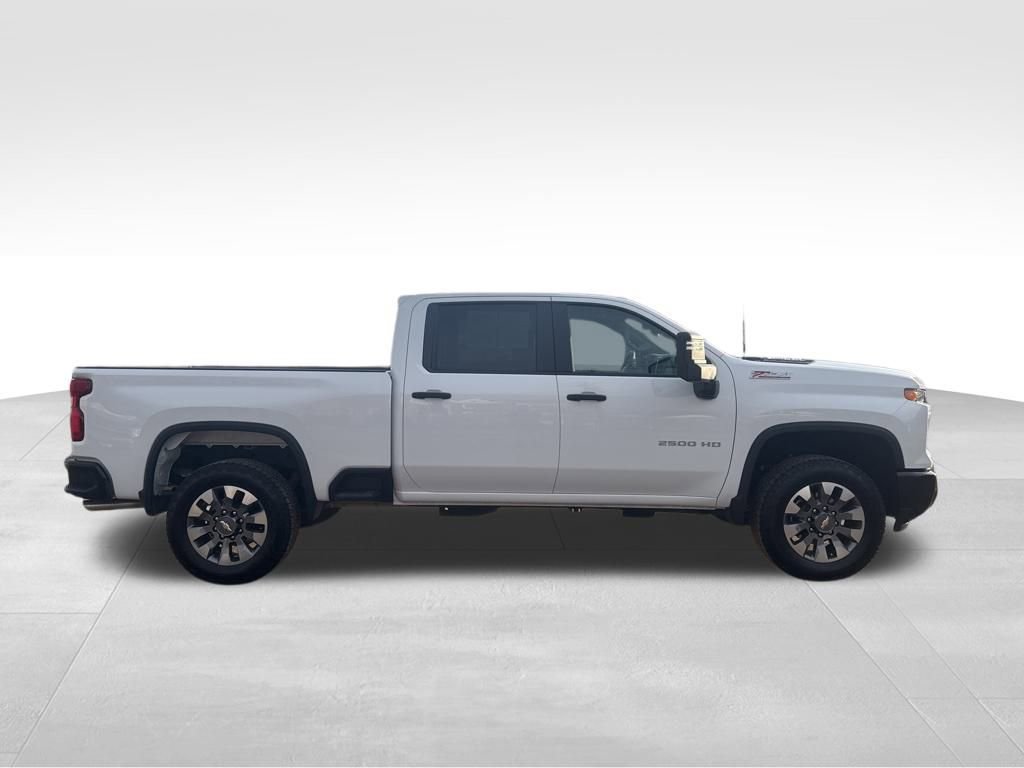 Used 2025 Chevrolet Silverado 2500 Custom w/ Custom Value Package image 7