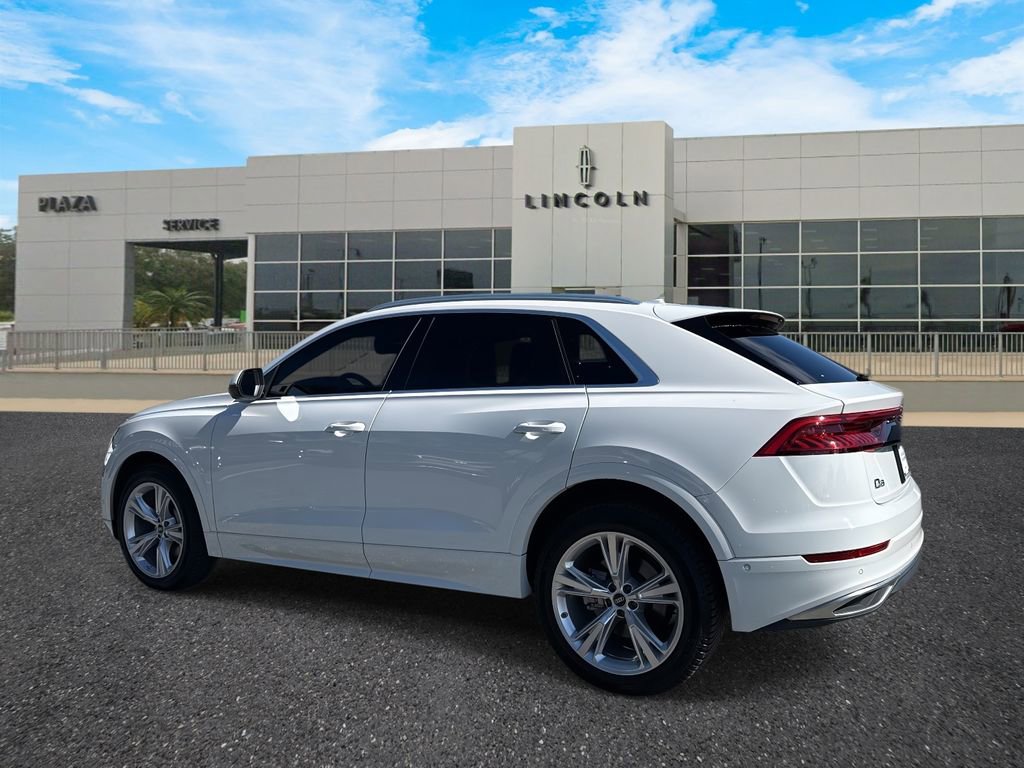 Used 2022 Audi Q8 Premium Plus image 5