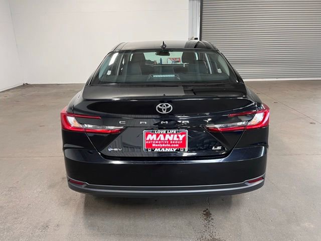 Used 2025 Toyota Camry LE image 4