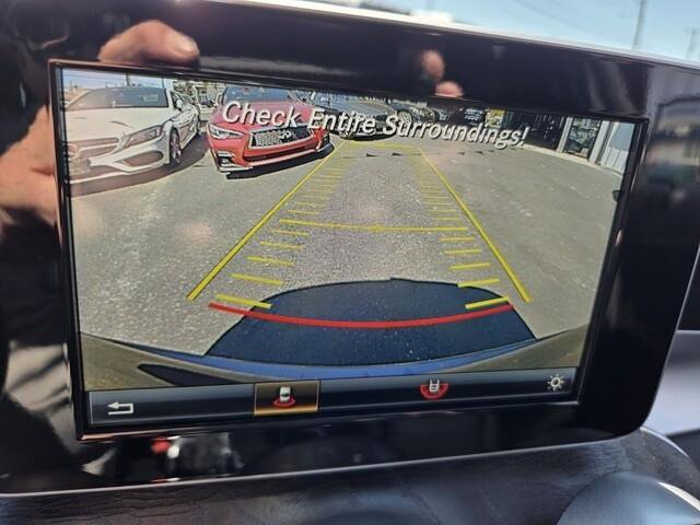 Used 2016 Mercedes-Benz GLC 300 w/ Sport Package image 10