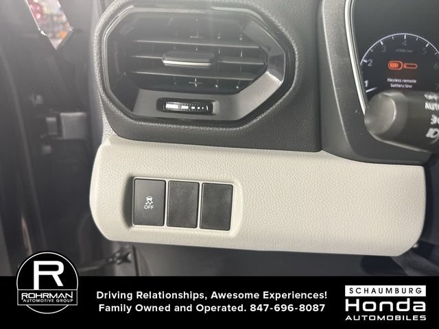 Used 2023 Honda Pilot LX image 15