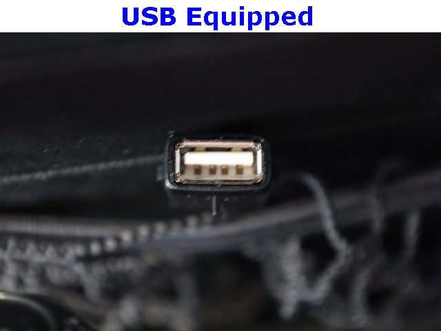 Used 2015 Jeep Wrangler Unlimited Rubicon w/ Max Tow Package image 9