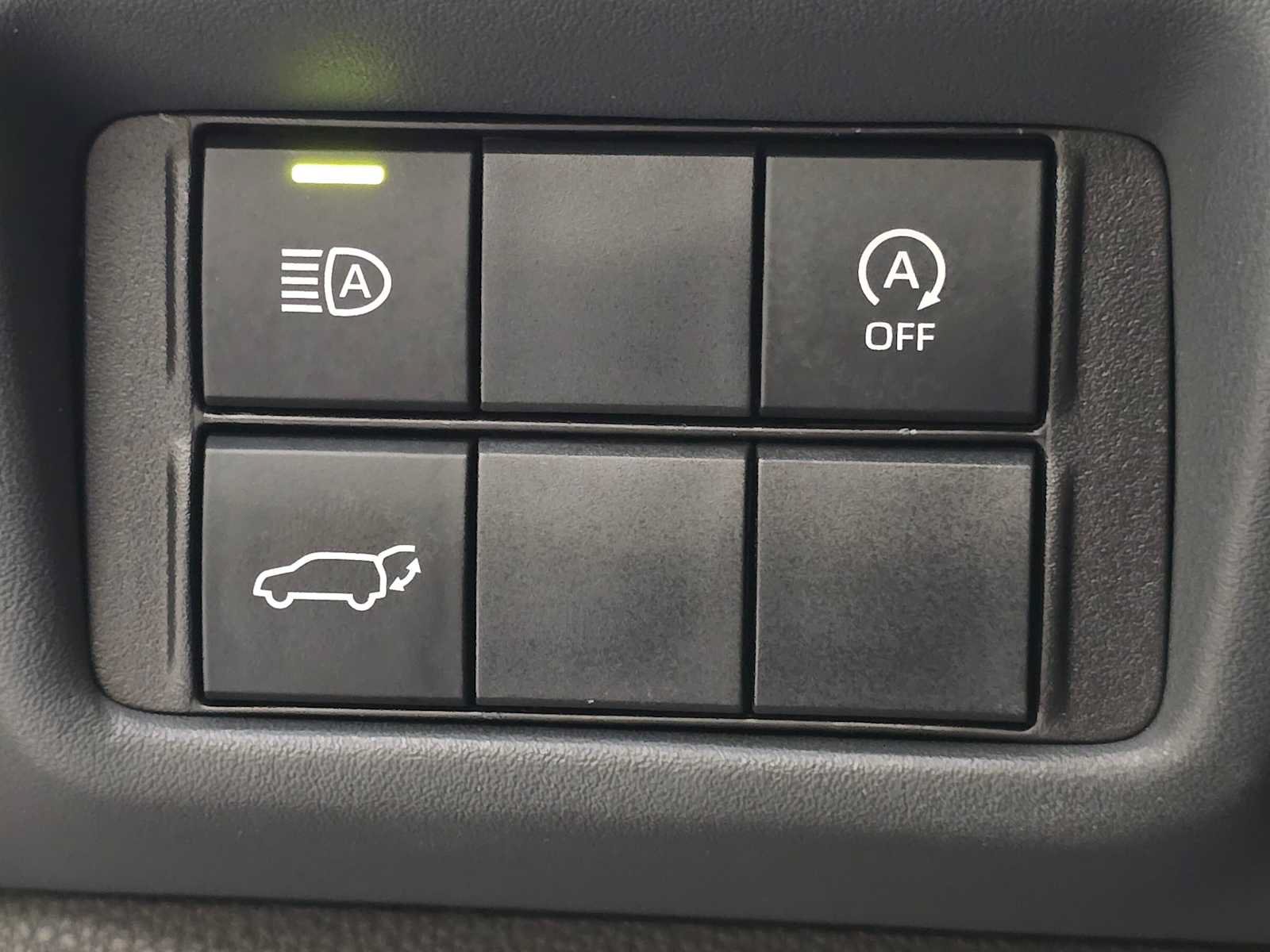 Certified 2024 Toyota Highlander XLE AWD/4WD image 17