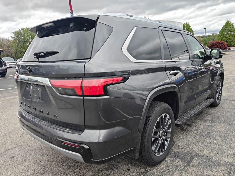 Used 2024 Toyota Sequoia Limited w/ Tow Technology Package AWD/4WD image 4