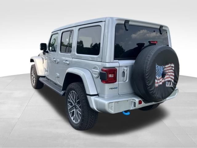 Used 2024 Jeep Wrangler High Altitude AWD/4WD image 9