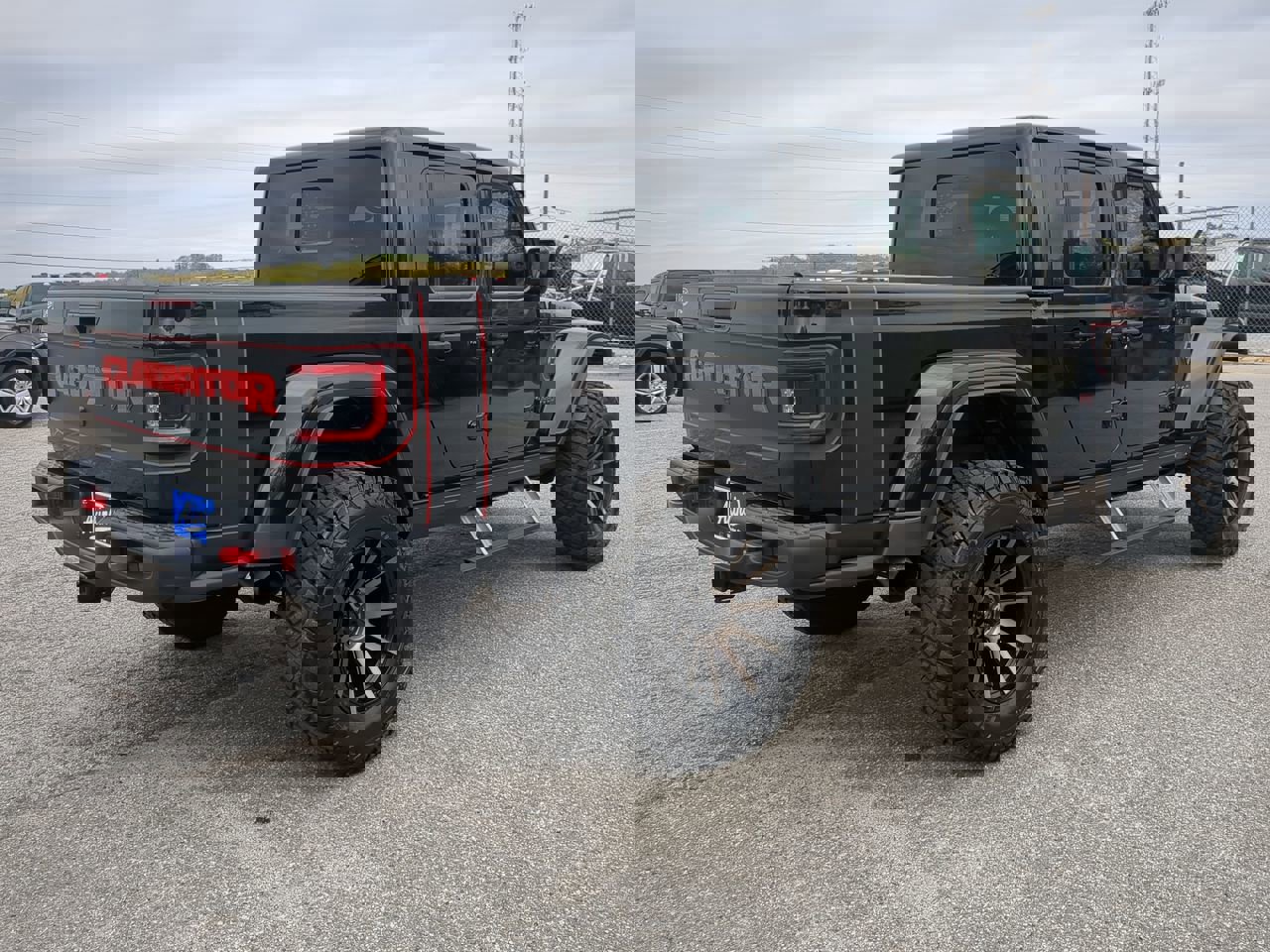 Used 2023 Jeep Gladiator Rubicon w/ Cold Weather Group image 3