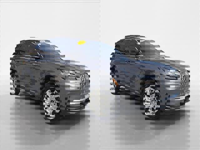 Used 2023 Lincoln Corsair FWD image 1