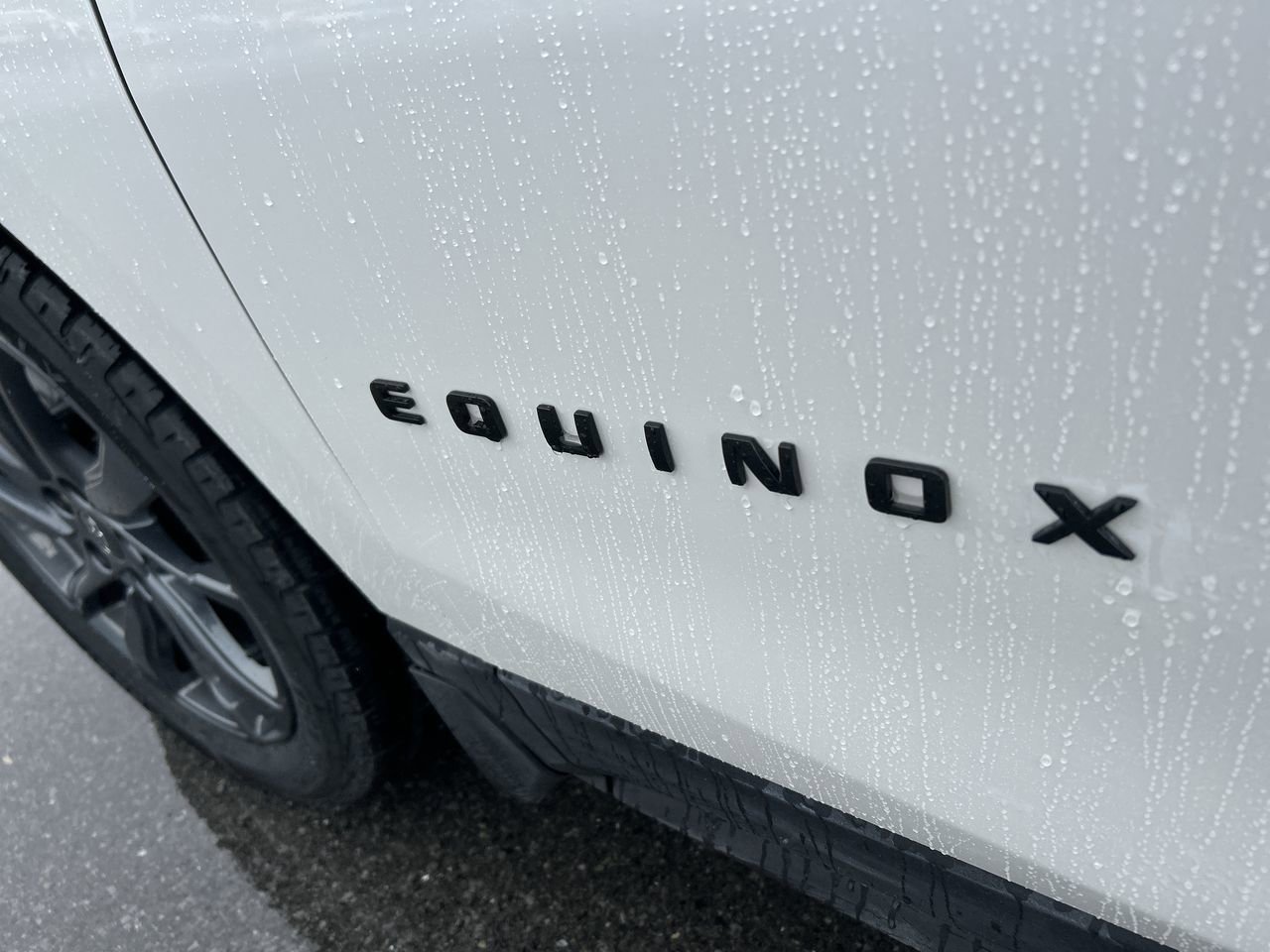 Used 2024 Chevrolet Equinox RS AWD/4WD image 12