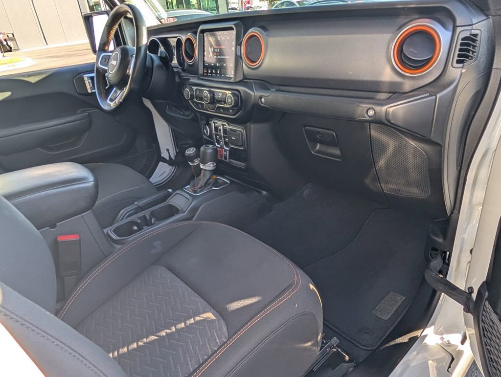 Used 2022 Jeep Gladiator Mojave w/ Trailer Tow Package image 17