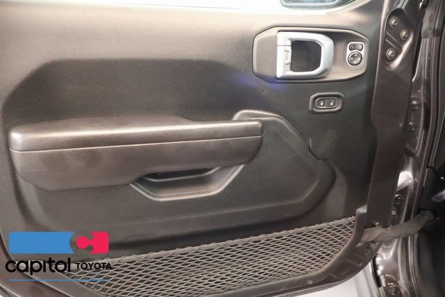 Used 2021 Jeep Wrangler Unlimited Rubicon AWD/4WD image 9