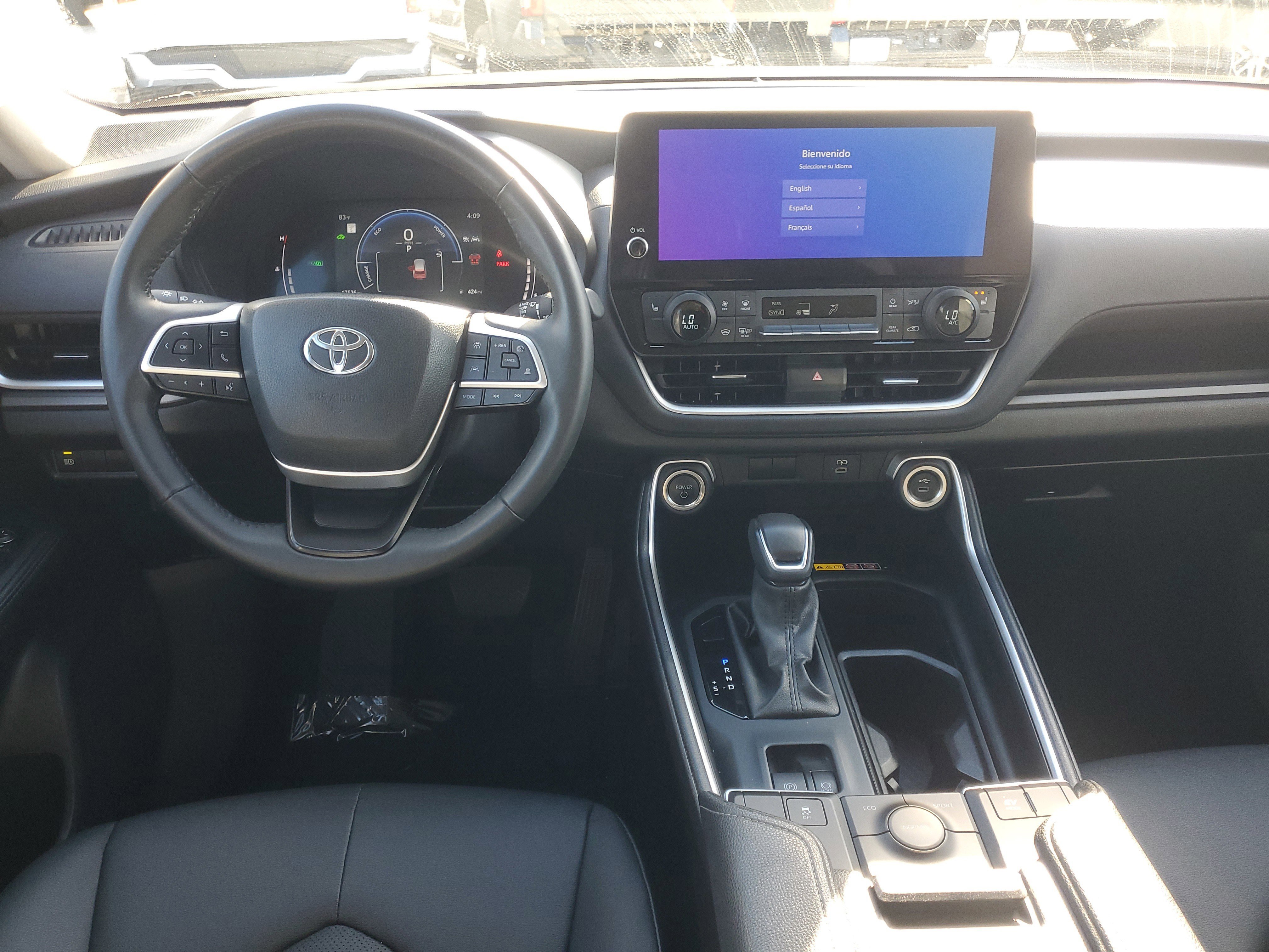 Used 2024 Toyota Grand Highlander XLE image 11