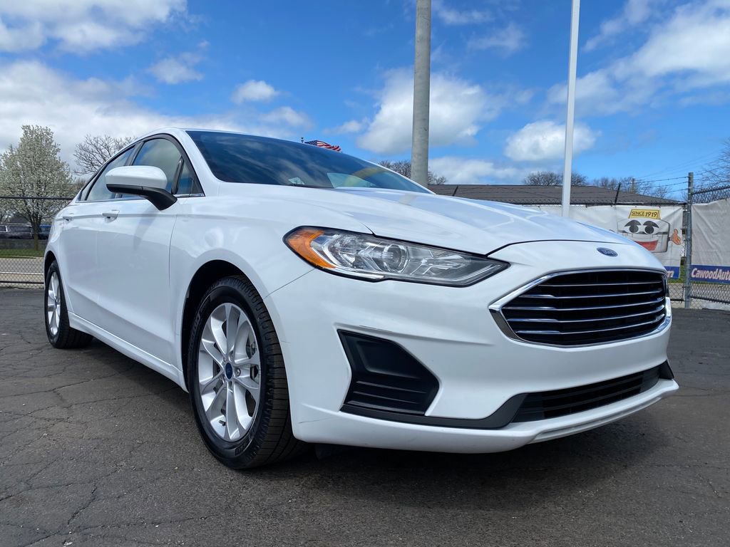 Used 2020 Ford Fusion SE FWD image 28