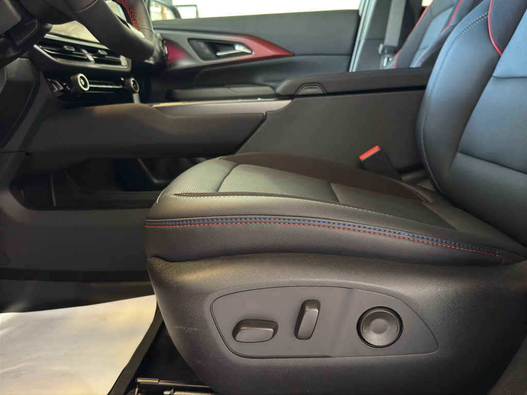 New 2026 Chevrolet Equinox EV RS image 22