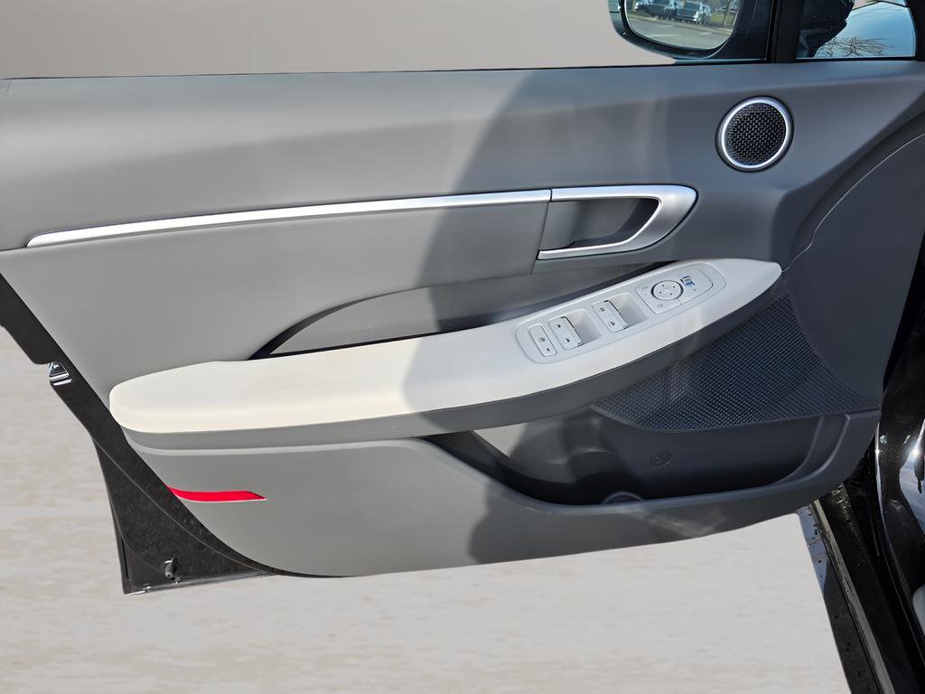 New 2026 Hyundai Sonata SEL AWD/4WD image 12