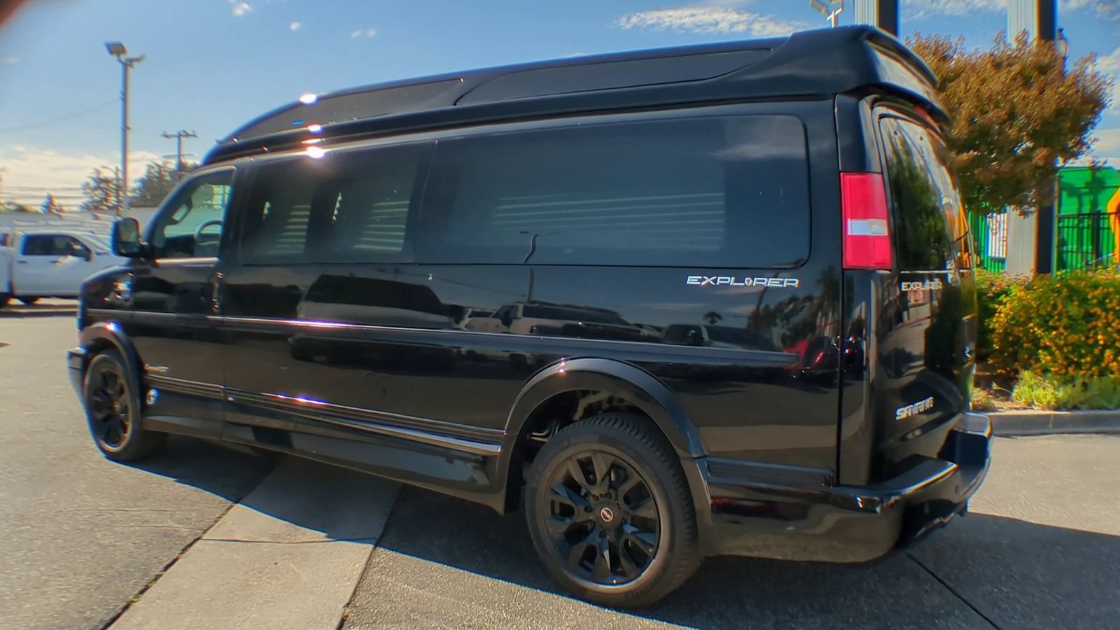 New 2025 GMC Savana 2500 Extended w/ Driver Convenience Package RWD image 65