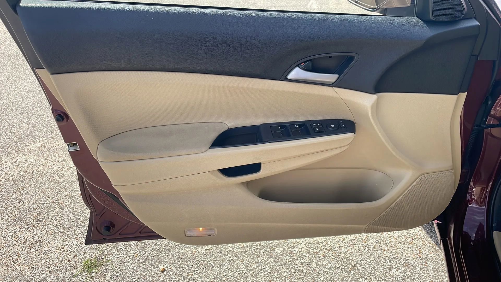 Used 2012 Honda Accord LX image 10