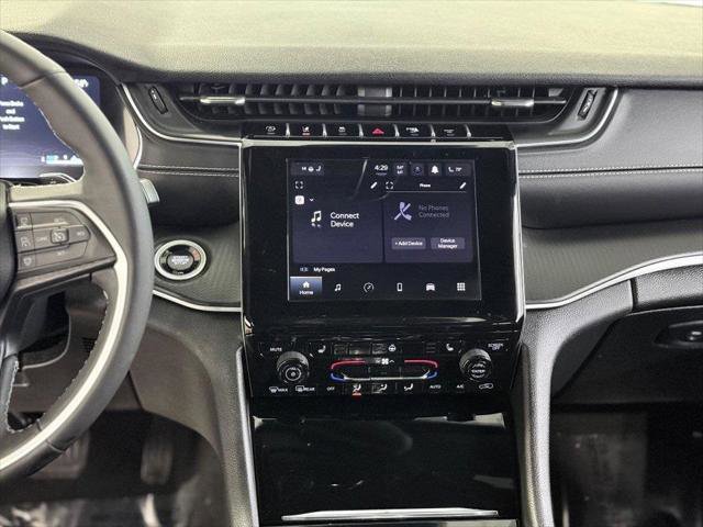 Certified 2024 Jeep Grand Cherokee Altitude image 25