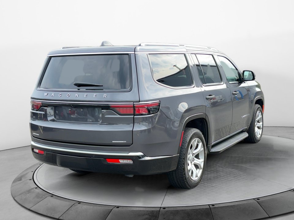 Used 2022 Jeep Wagoneer Series II AWD/4WD image 7
