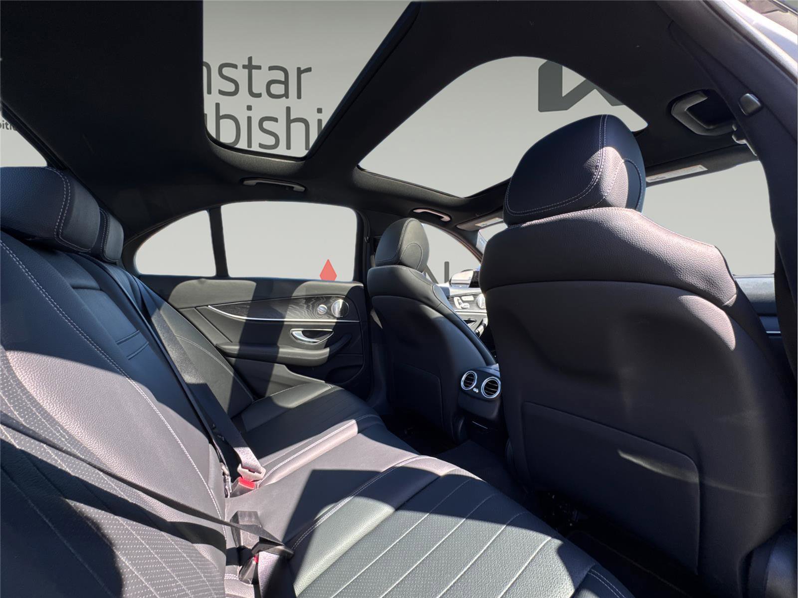 Used 2022 Mercedes-Benz E 350 4MATIC Sedan w/ AMG Line Exterior image 20