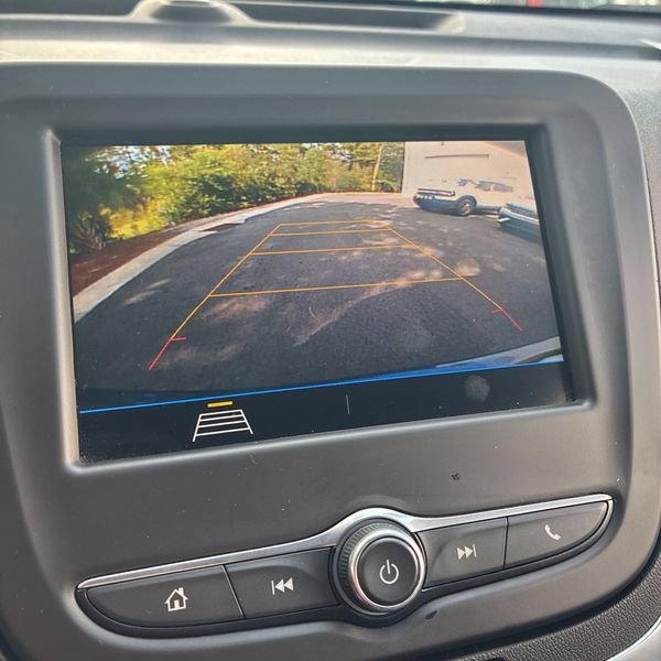 Used 2019 Chevrolet Equinox LT FWD image 16