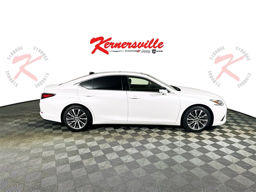 Used 2019 Lexus ES 350 w/ Premium Package image 8