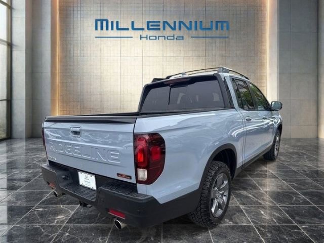 Used 2025 Honda Ridgeline TrailSport image 17