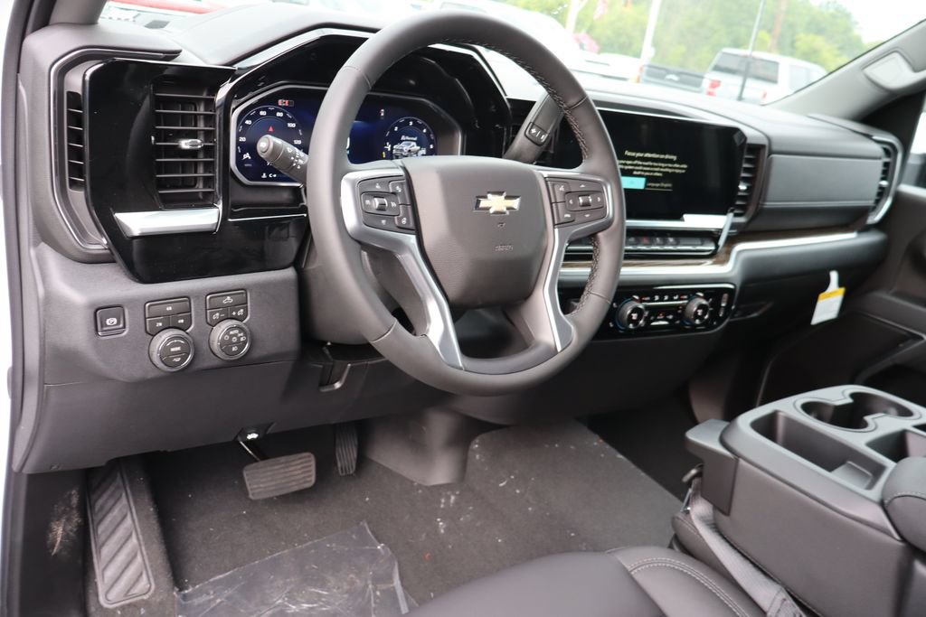 New 2026 Chevrolet Silverado 3500 LT w/ Leather Package AWD/4WD image 6