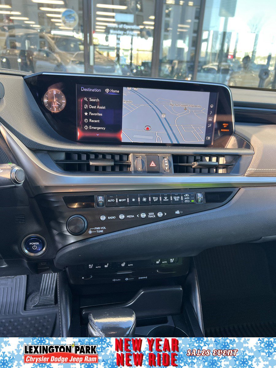 Used 2020 Lexus ES 300h ES 300h image 21