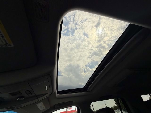 Used 2016 GMC Yukon Denali w/ Open Road Package AWD/4WD image 23