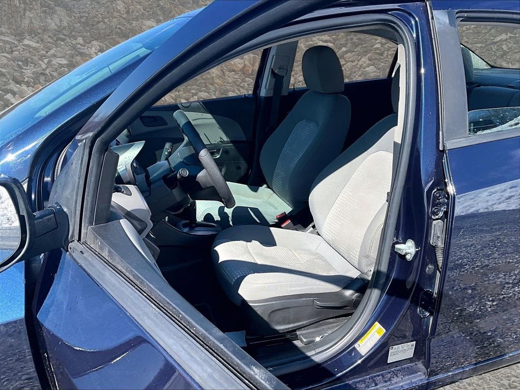 Used 2015 Chevrolet Sonic LS image 21