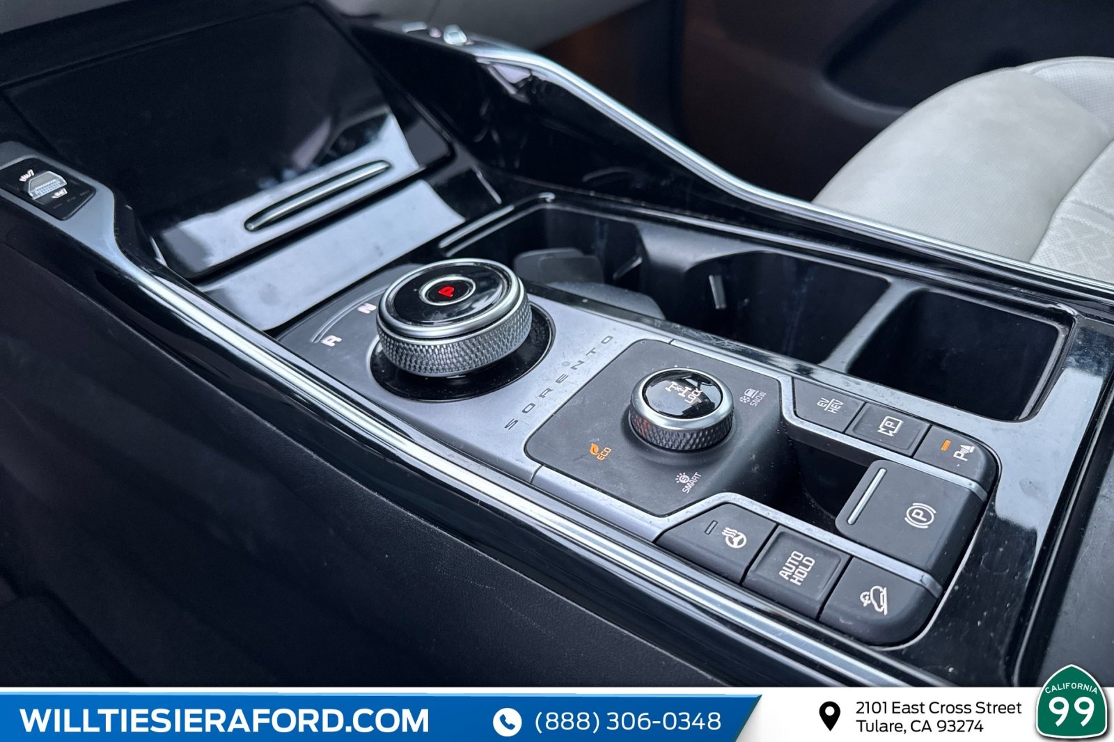 Used 2022 Kia Sorento SX Prestige w/ Panoramic Sunroof Package image 16