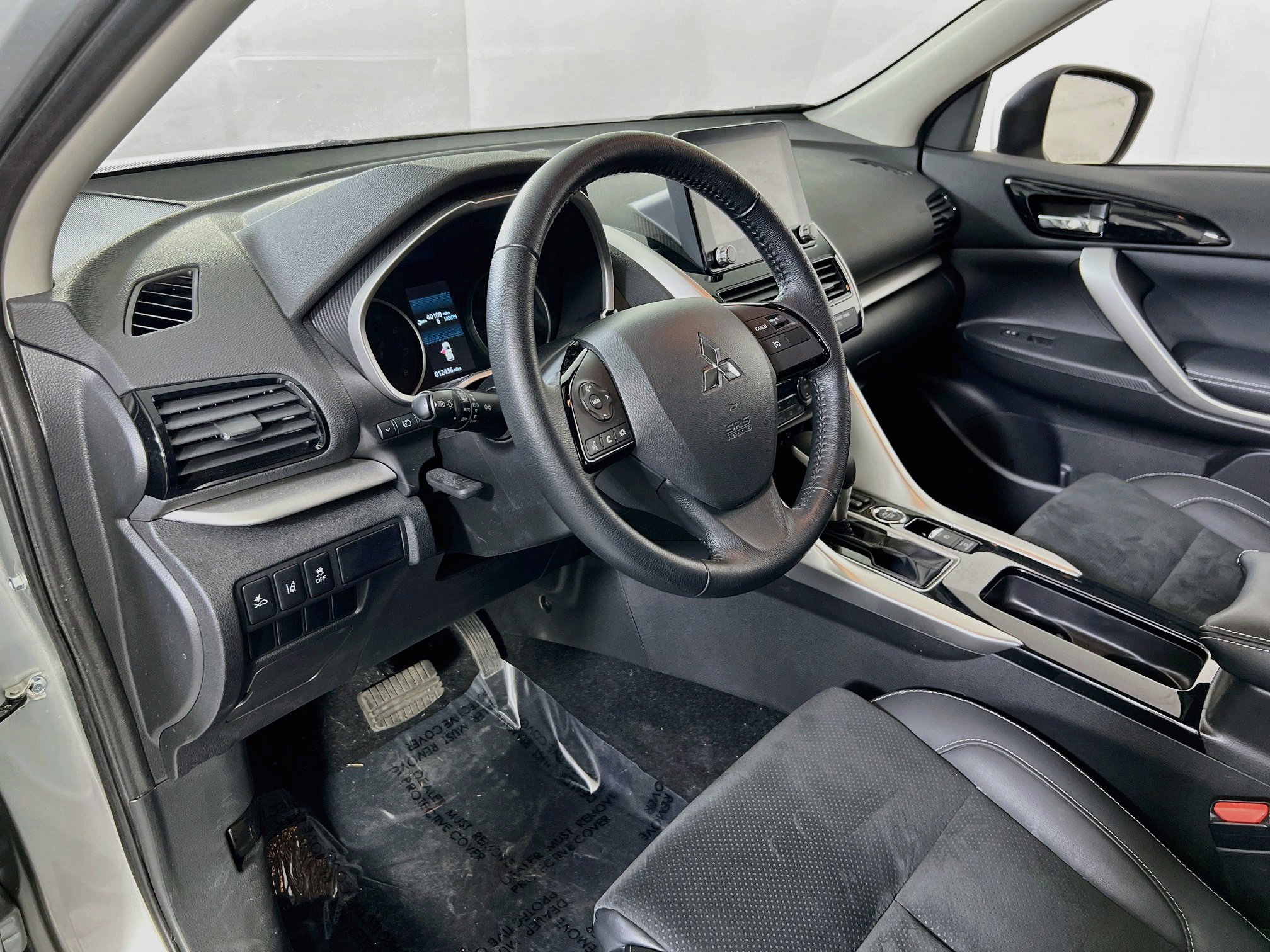 Used 2023 Mitsubishi Eclipse Cross SE AWD/4WD image 9