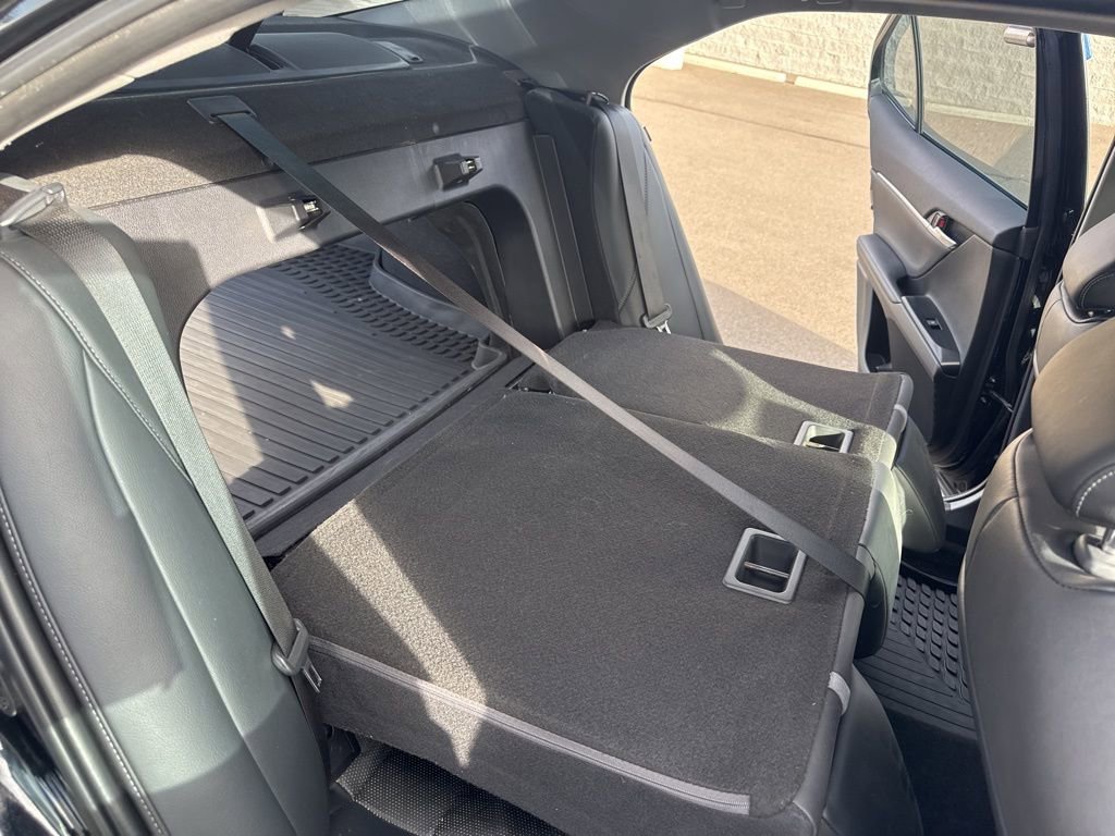 Used 2020 Toyota Camry XSE w/ Navigation Package image 18