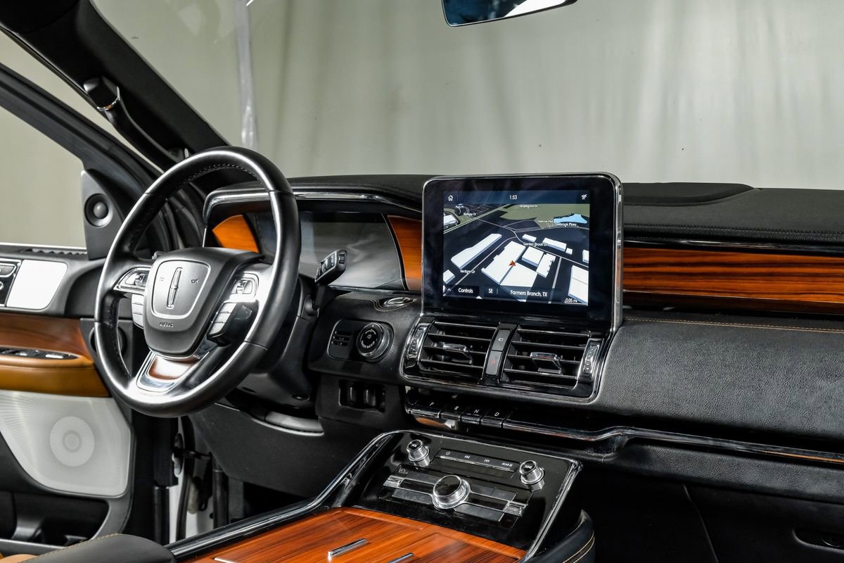 Used 2020 Lincoln Navigator L Reserve w/ Equipment Group 208A Reserve image 21