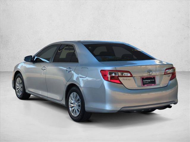 Used 2014 Toyota Camry LE FWD image 8