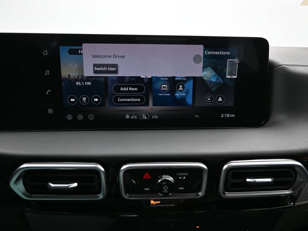 New 2026 Nissan Sentra SR w/ SR Premium Package FWD image 18