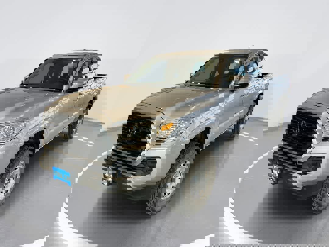 Certified 2018 Toyota Tacoma SR image 1