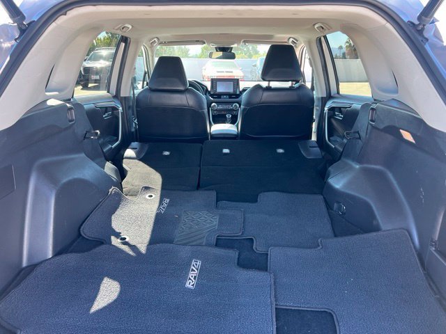 Used 2021 Toyota RAV4 XLE Premium w/ Carpet Mat Package (TMS) FWD image 41