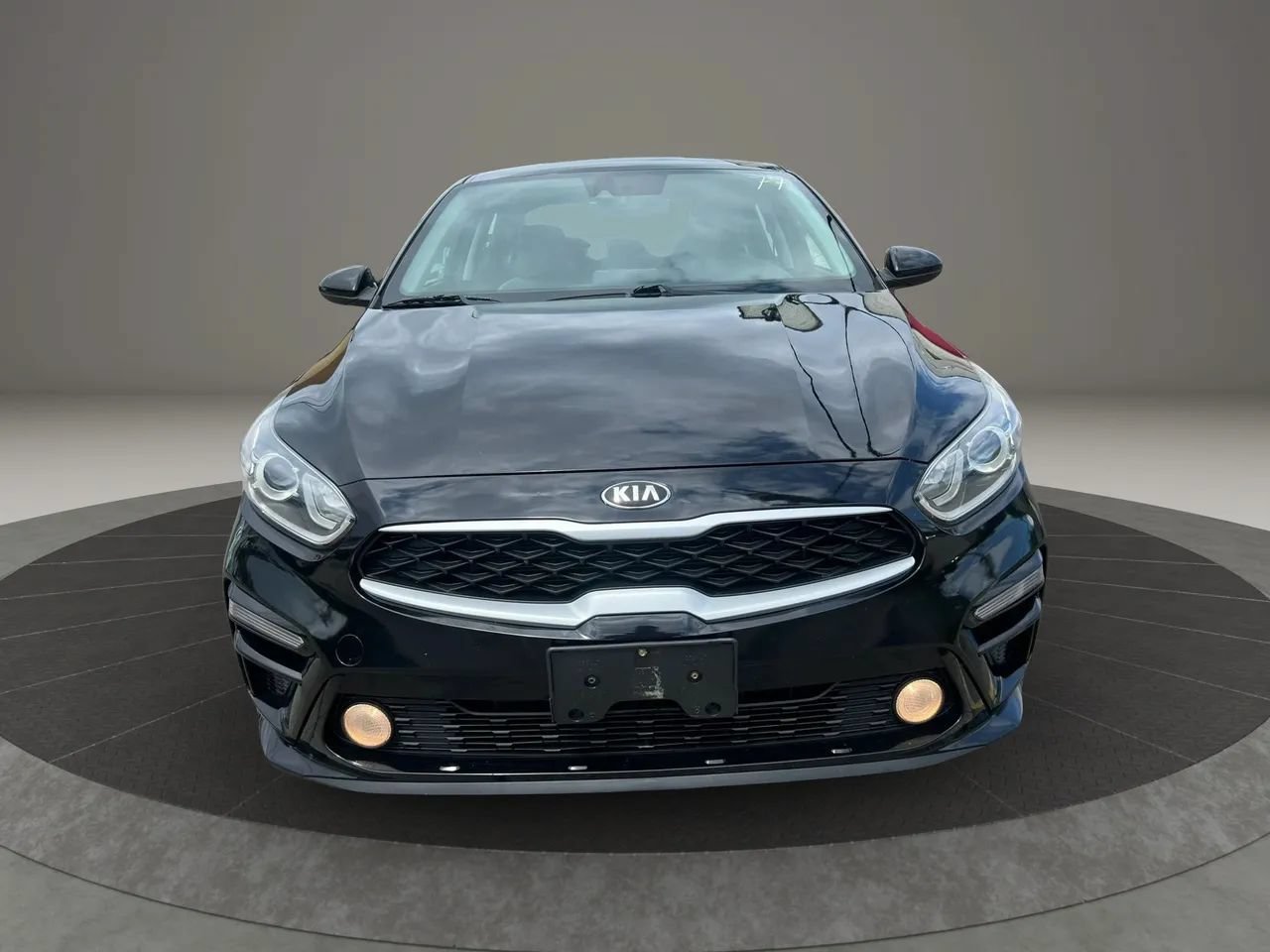 Used 2019 Kia Forte LXS FWD image 2