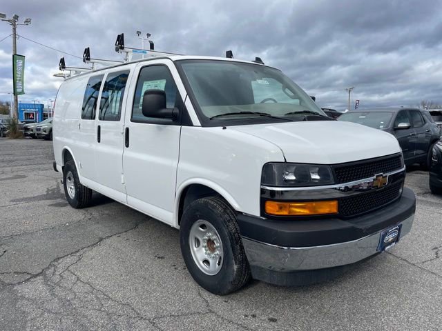 New 2025 Chevrolet Express 2500 Work Van w/ Driver Convenience Package image 1
