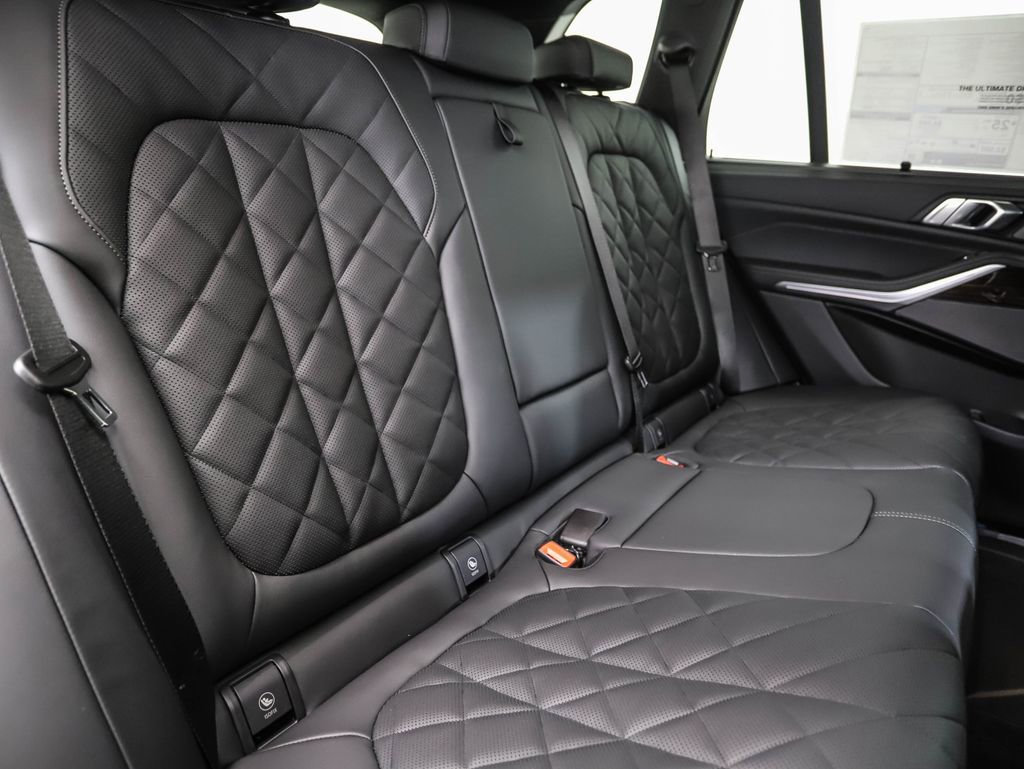 New 2026 BMW X5 xDrive40i w/ M Sport Package image 28