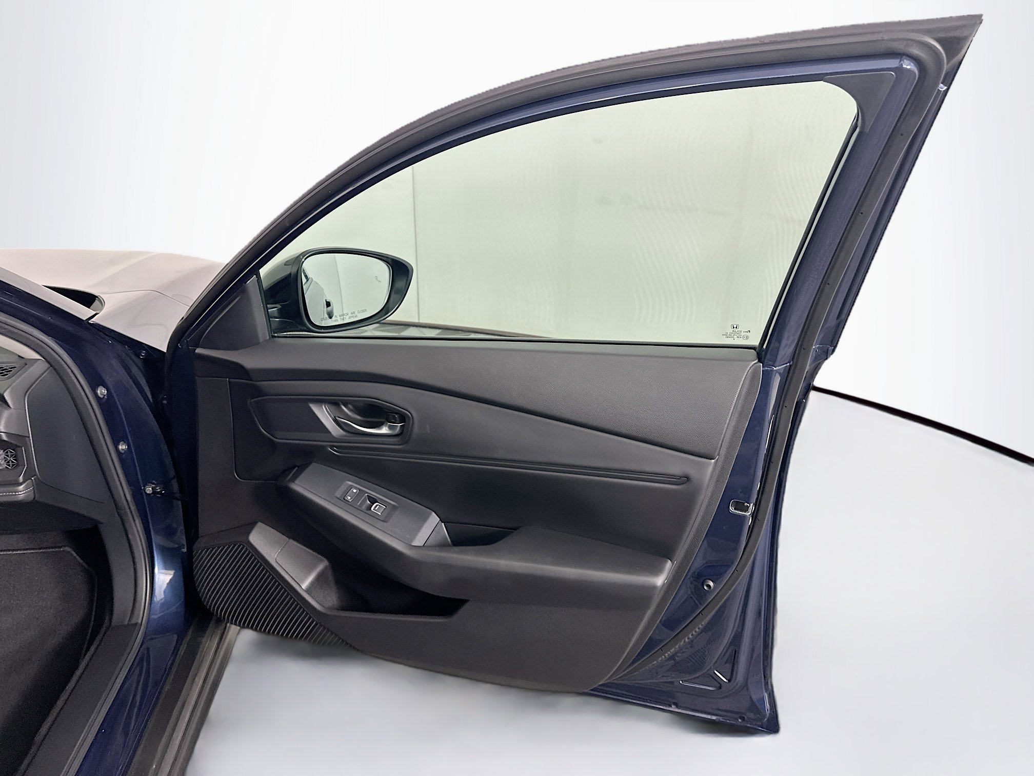 Used 2025 Honda Accord SE image 29