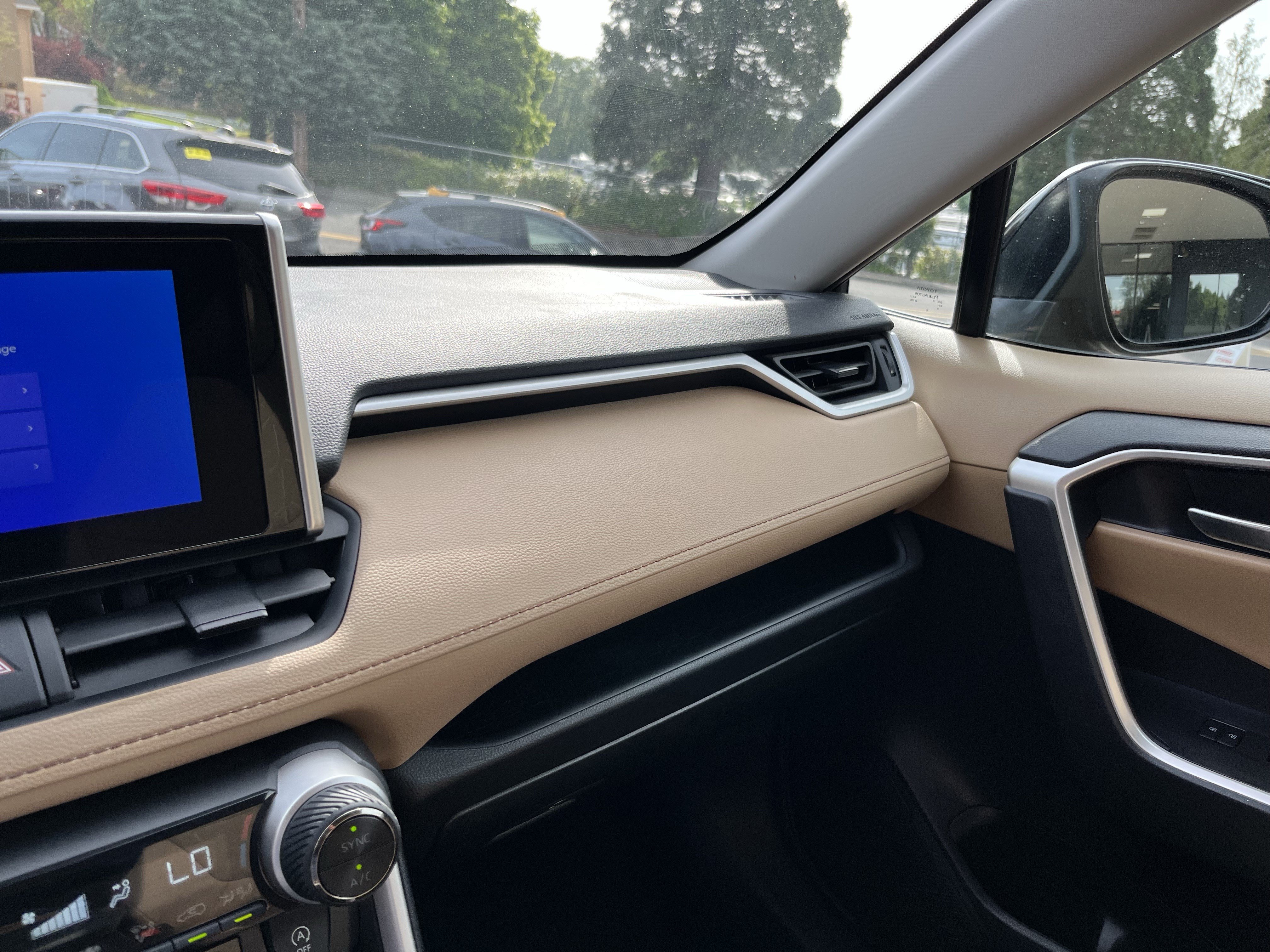 Certified 2024 Toyota RAV4 XLE AWD/4WD image 23