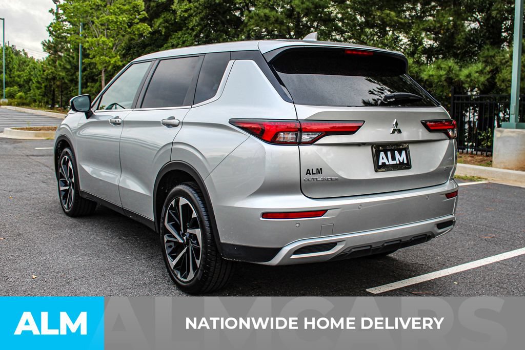 Used 2024 Mitsubishi Outlander SE FWD image 4