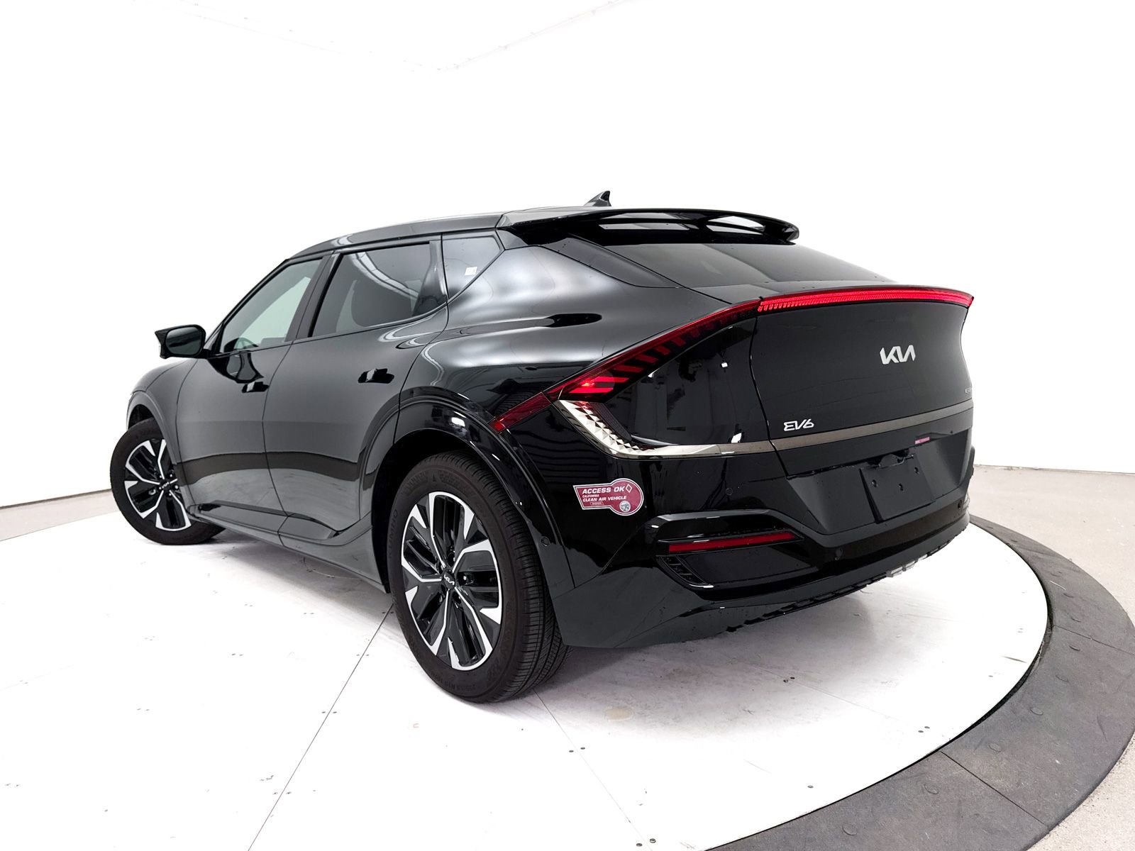 Used 2024 Kia EV6 GT-Line RWD image 2