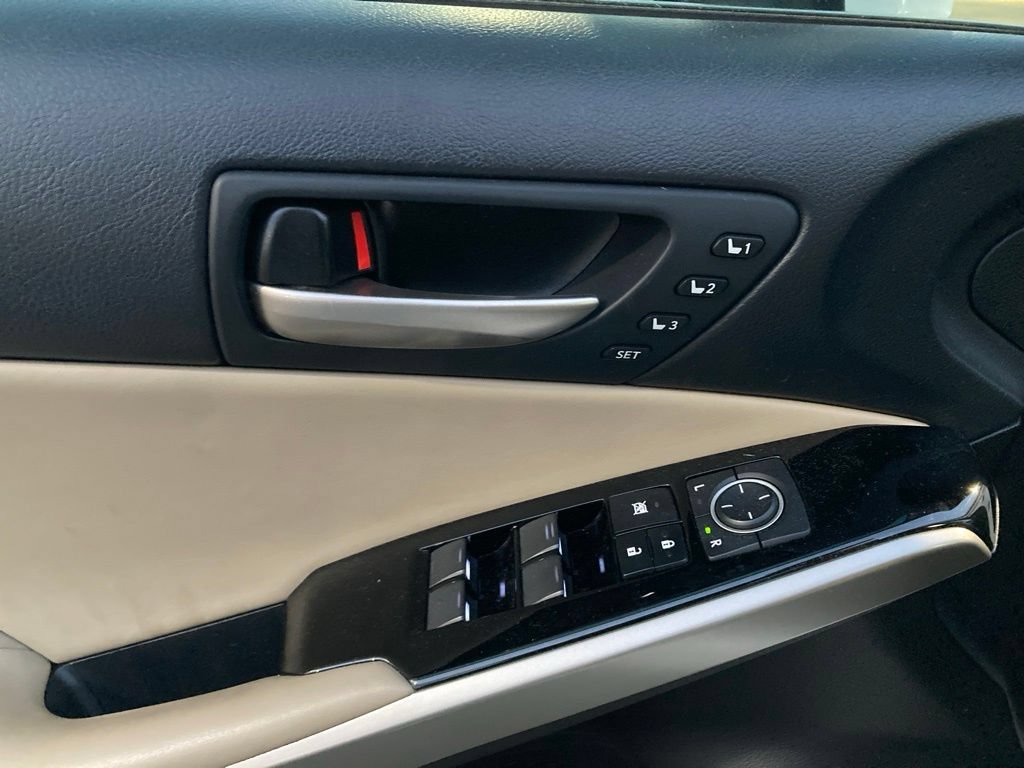 Used 2020 Lexus IS 300 w/ Premium Package RWD image 13