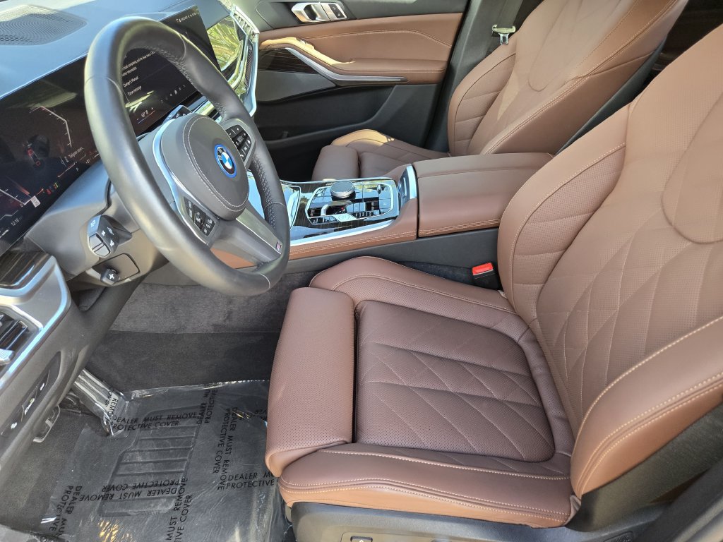 Certified 2026 BMW X5 xDrive50e w/ M Sport Package AWD/4WD image 16