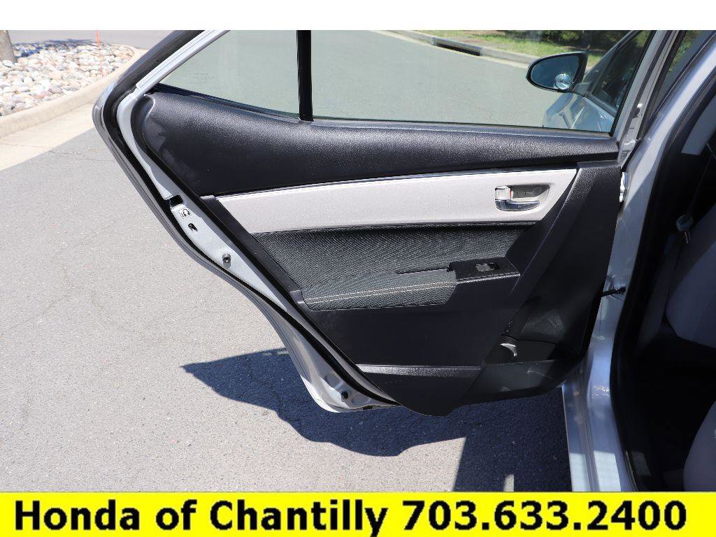 Used 2017 Toyota Corolla LE image 22